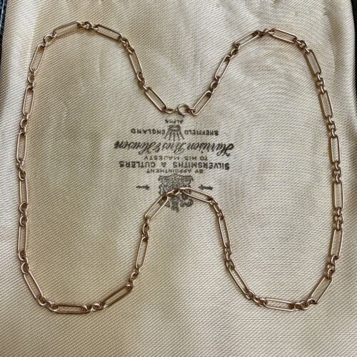 Essential Victorian 9ct Paperclip
