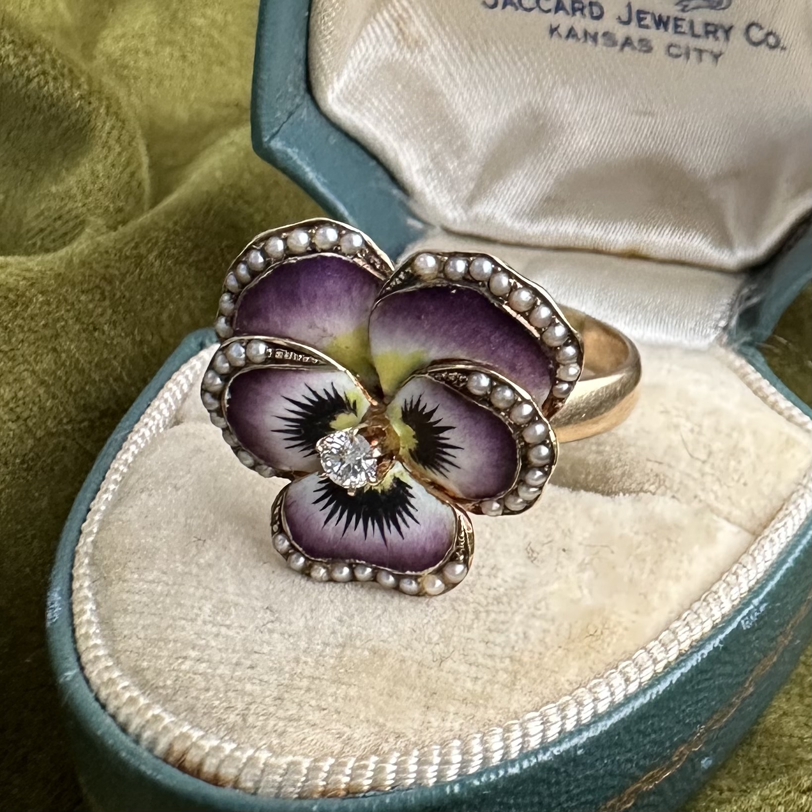 Antique 14ct Gold, Enamel, Seed Pearl & Diamond Pansy Ring - Image 9