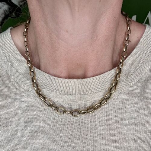 Sensational 9ct Engraved Victorian Chain