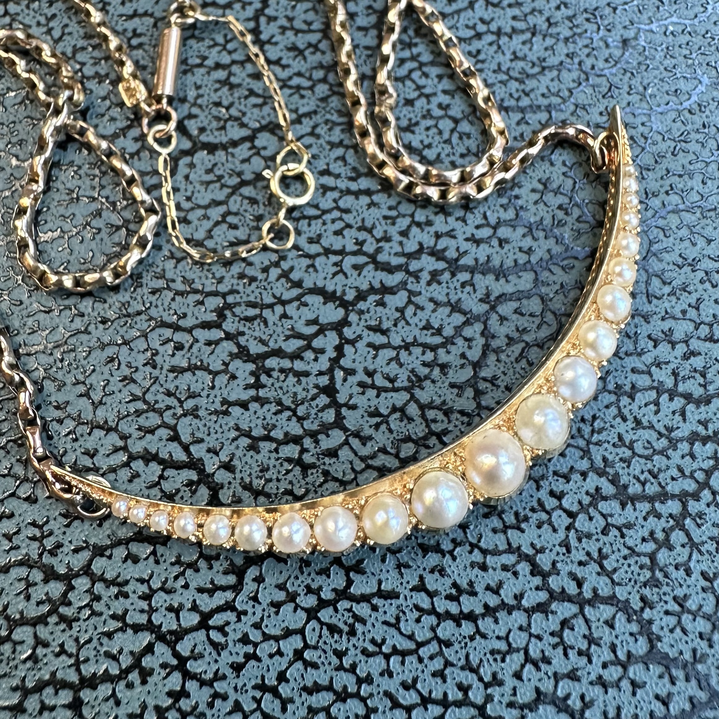 Antique 15ct Gold & Pearl Crescent Necklace - Image 5