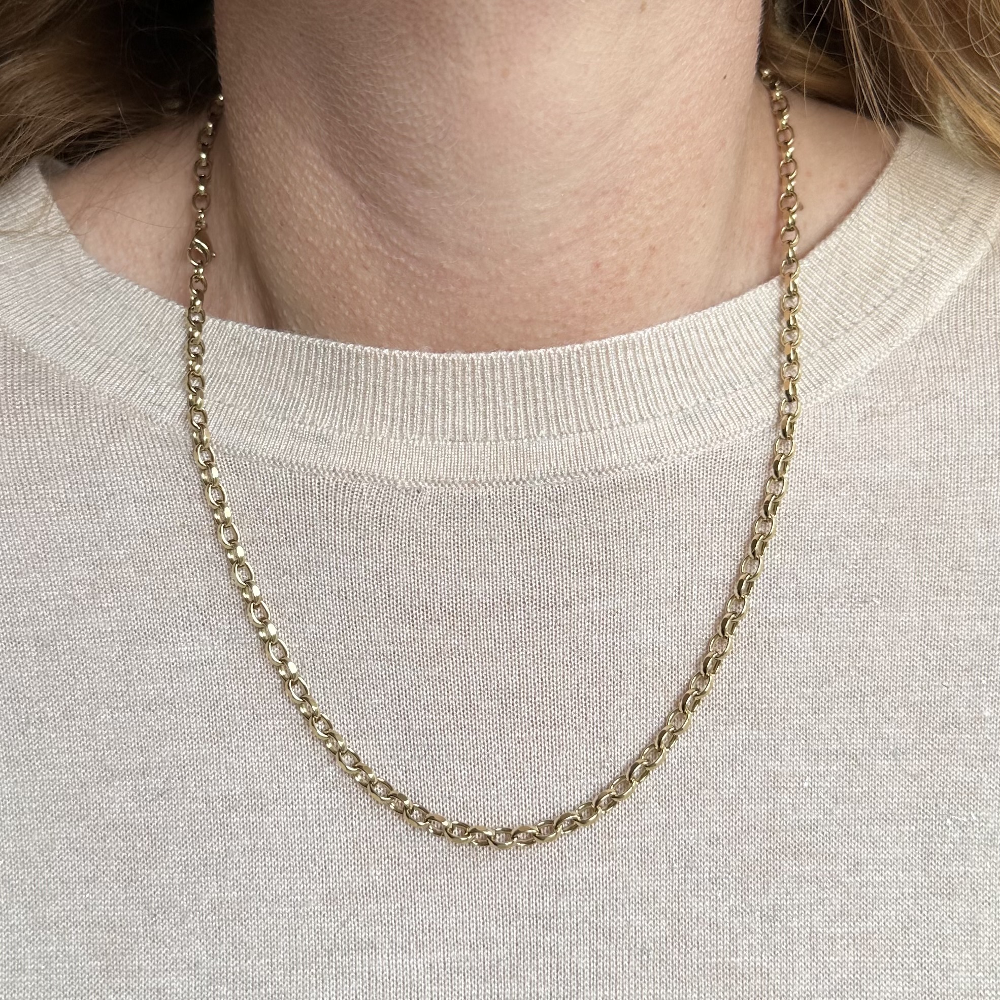 Fantastic 9ct Diamond Cut Biker Chain - Image 2