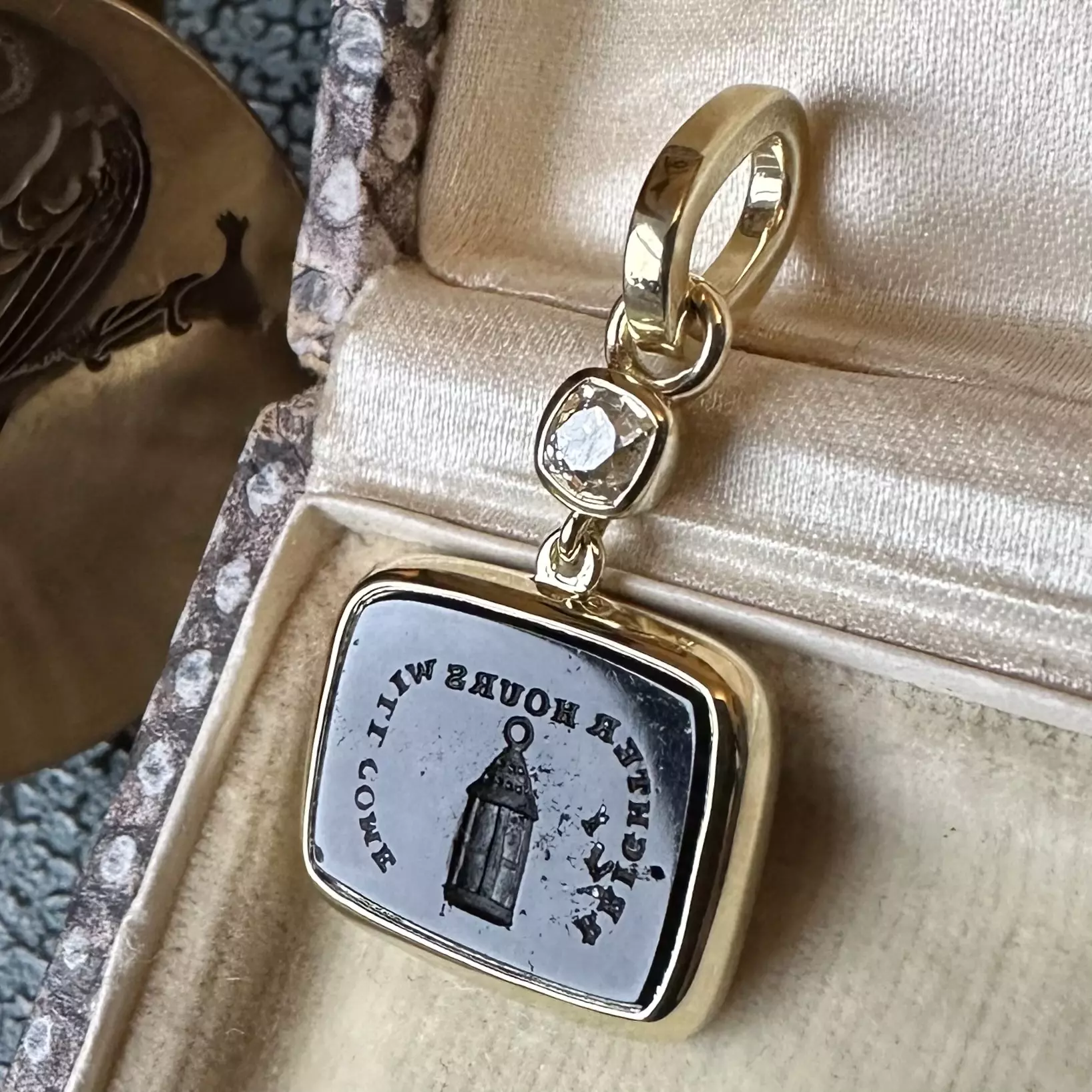 Dangle Pendant - Image 12