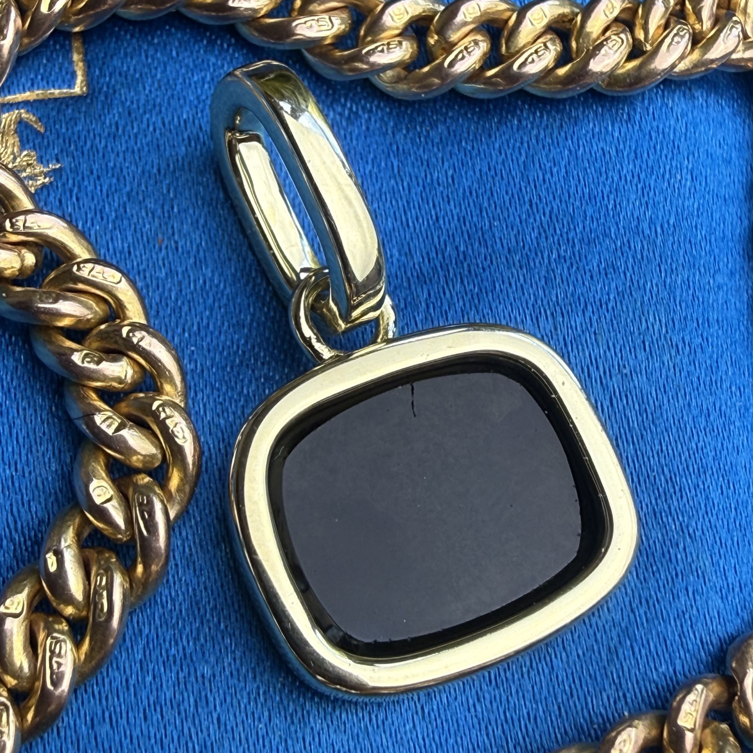 He Who Neglects Me Loses Me Pendant - Image 4