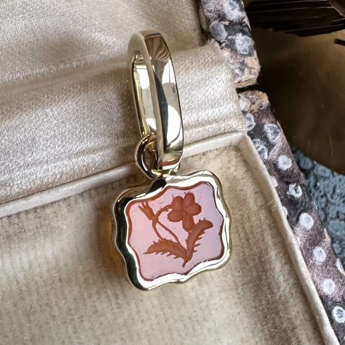 Carnelian Flower Intaglio 14ct Gold Pendant