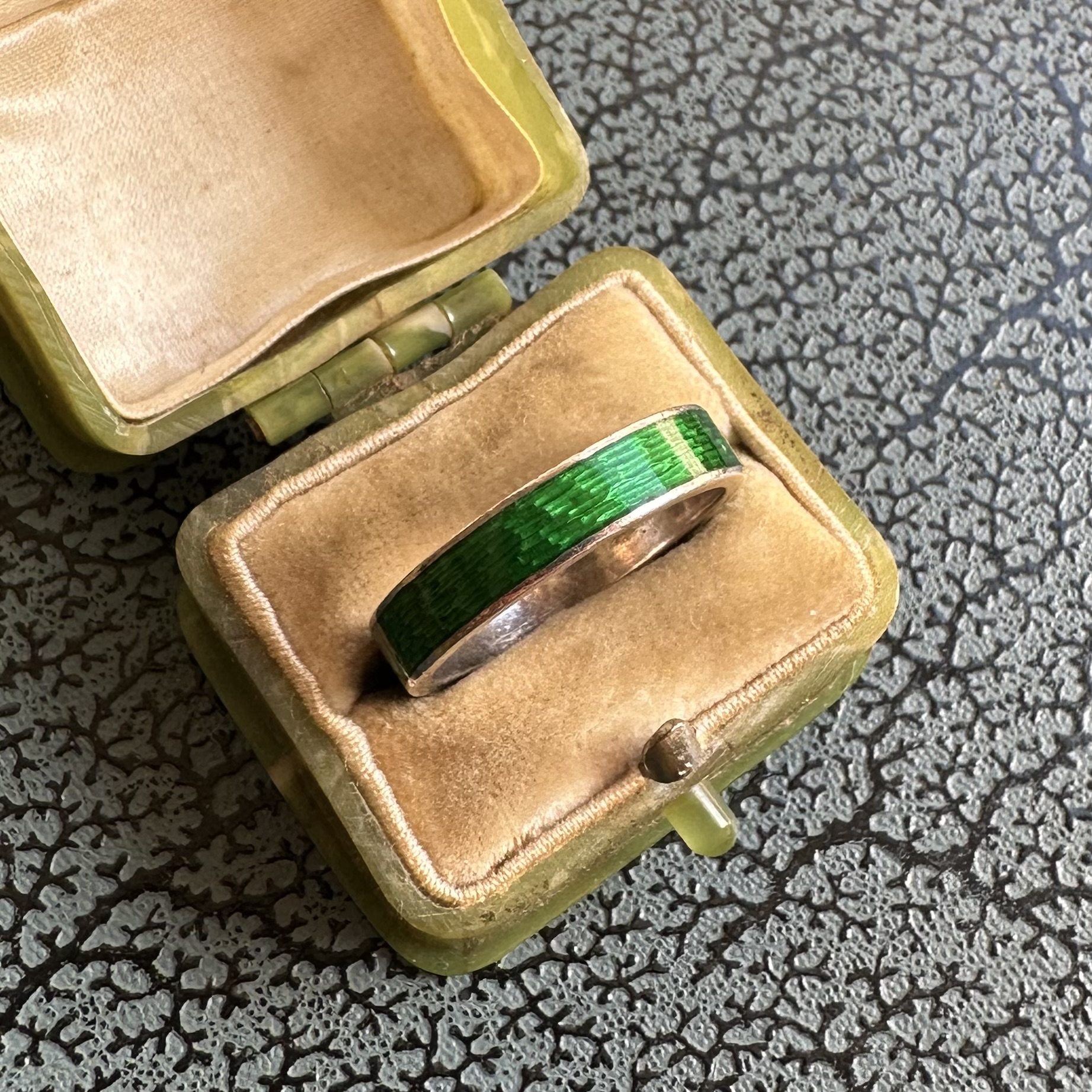Vintage Garrard Sterling Silver & Green Enamel Ring - Image 3
