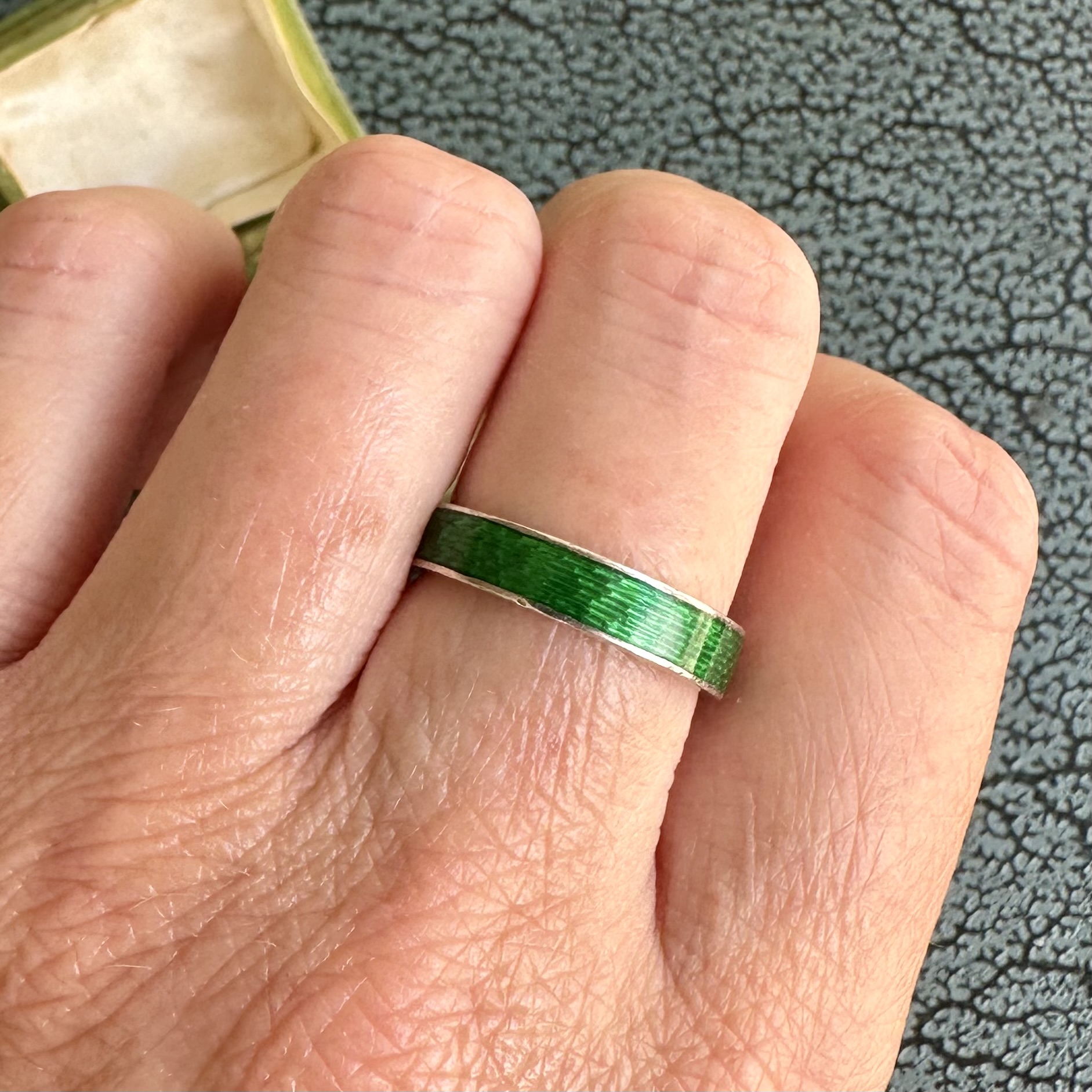 Vintage Garrard Sterling Silver & Green Enamel Ring - Image 2