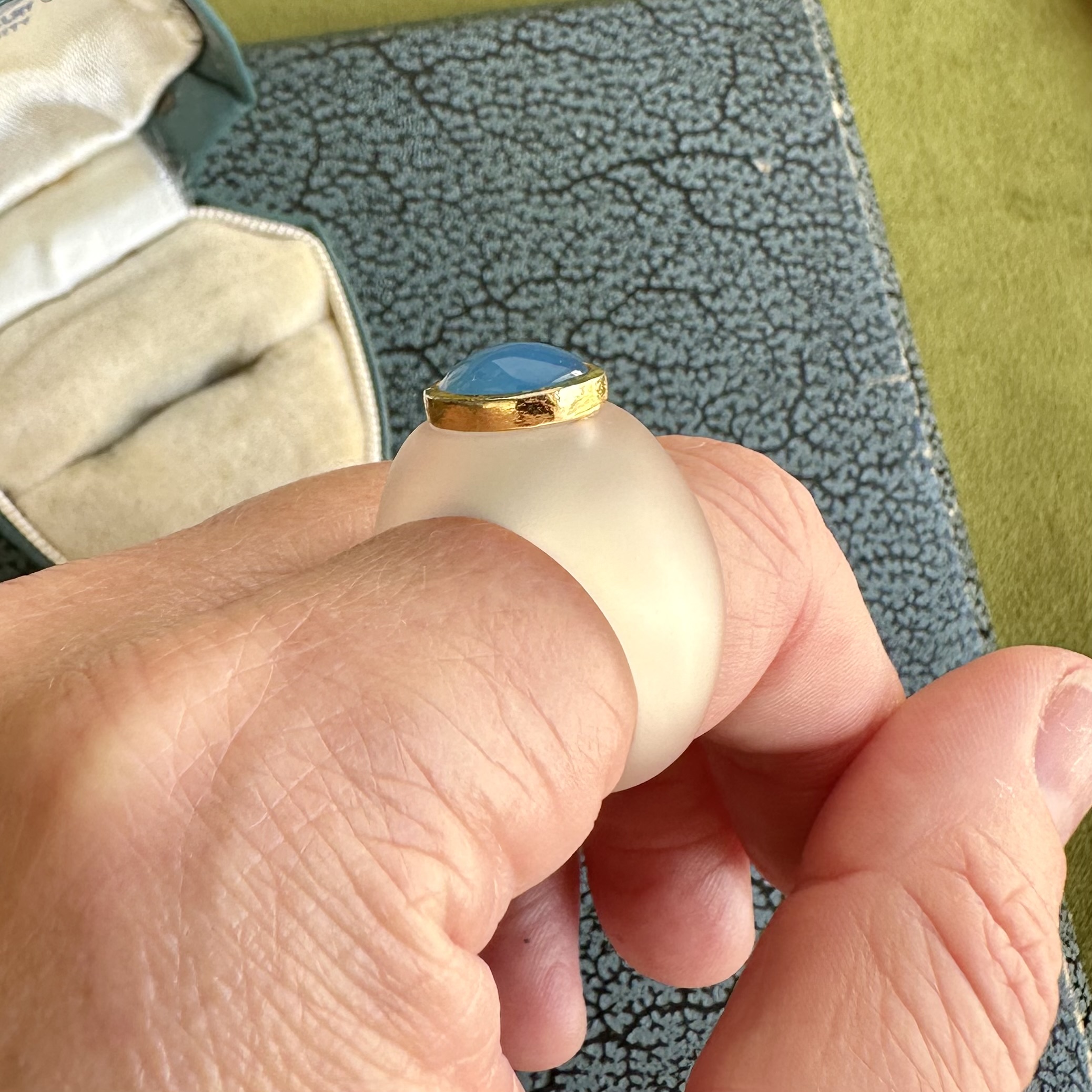 Vintage Rock Crystal & Blue Chalcedony Cabochon Ring - Image 13