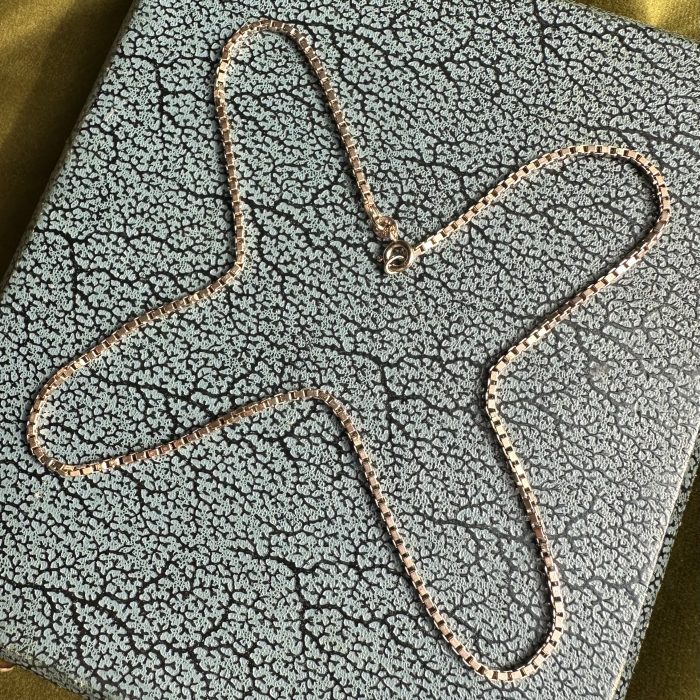 Vintage UnoAerre Box Link Chain 9ct Gold - Image 4