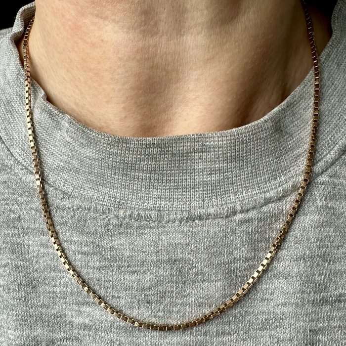 Vintage UnoAerre Box Link Chain 9ct Gold - Image 2