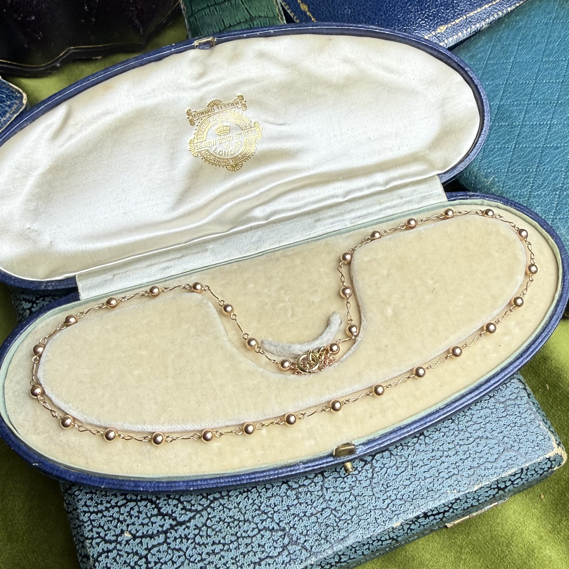 Ball & Infinity Link 9ct Necklace - Image 4