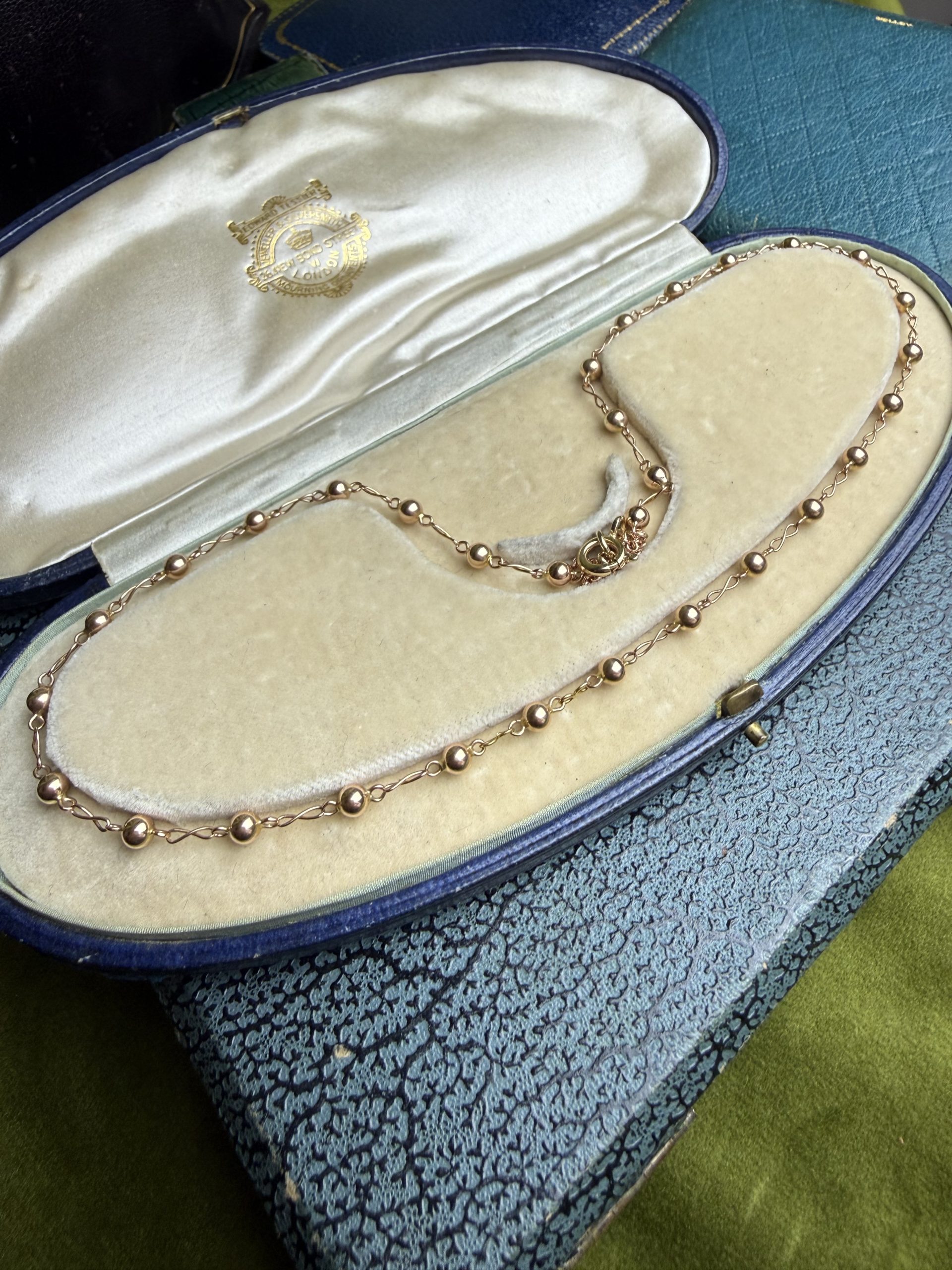 Ball & Infinity Link 9ct Necklace - Image 5