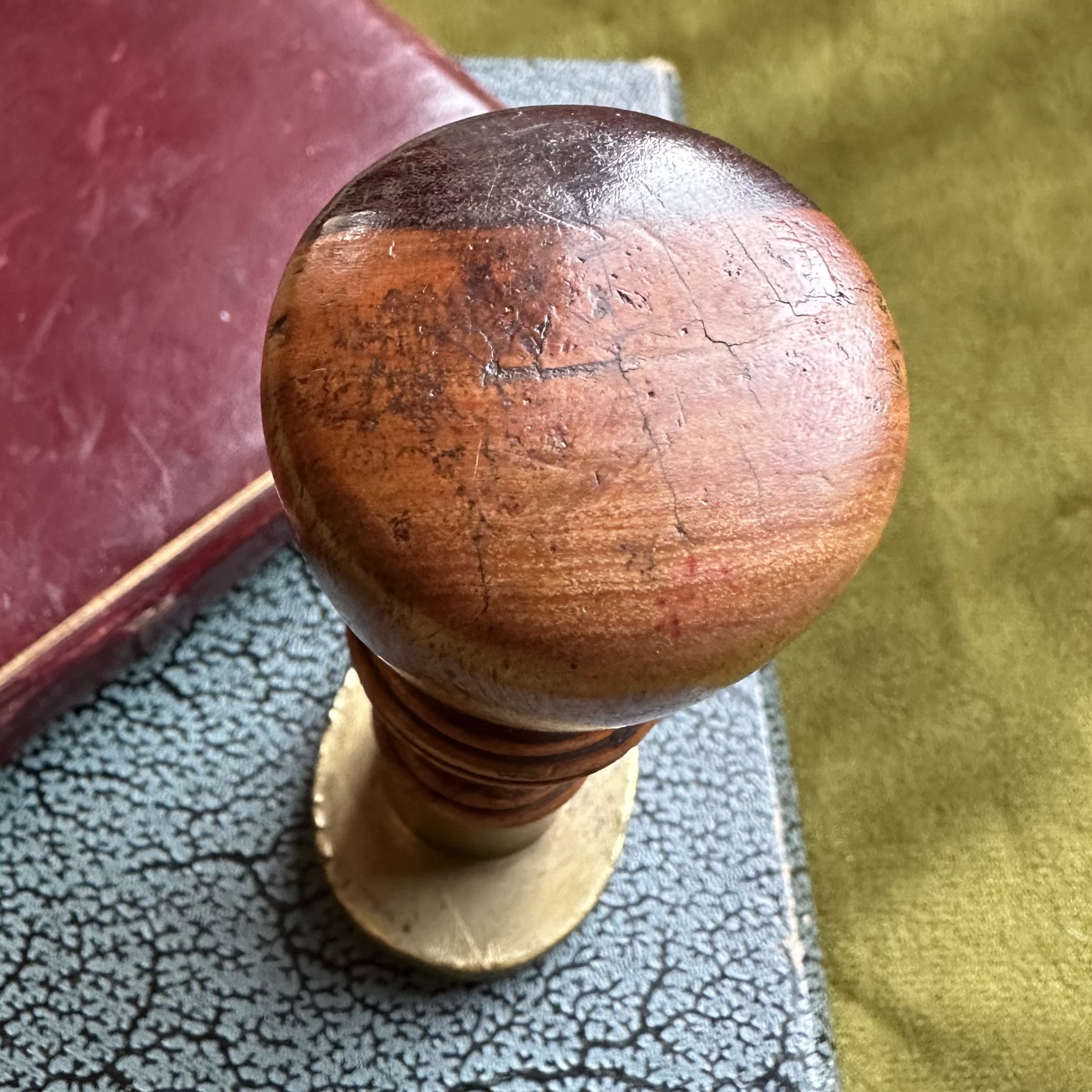 Banff Literary Society Laburnum & Brass Desk Seal With Beehive Matrix - Image 6