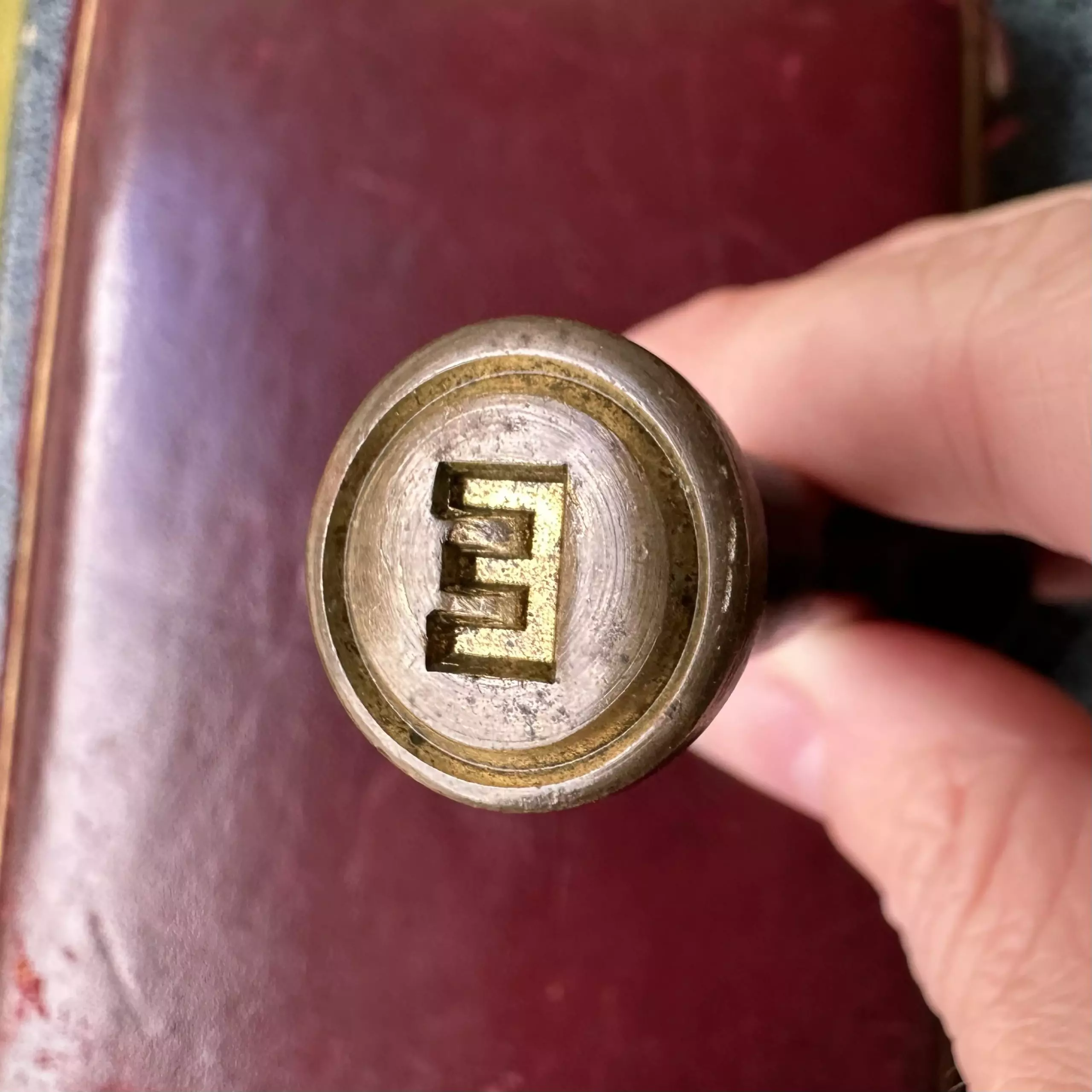 Initial E Desk Seal - Image 6
