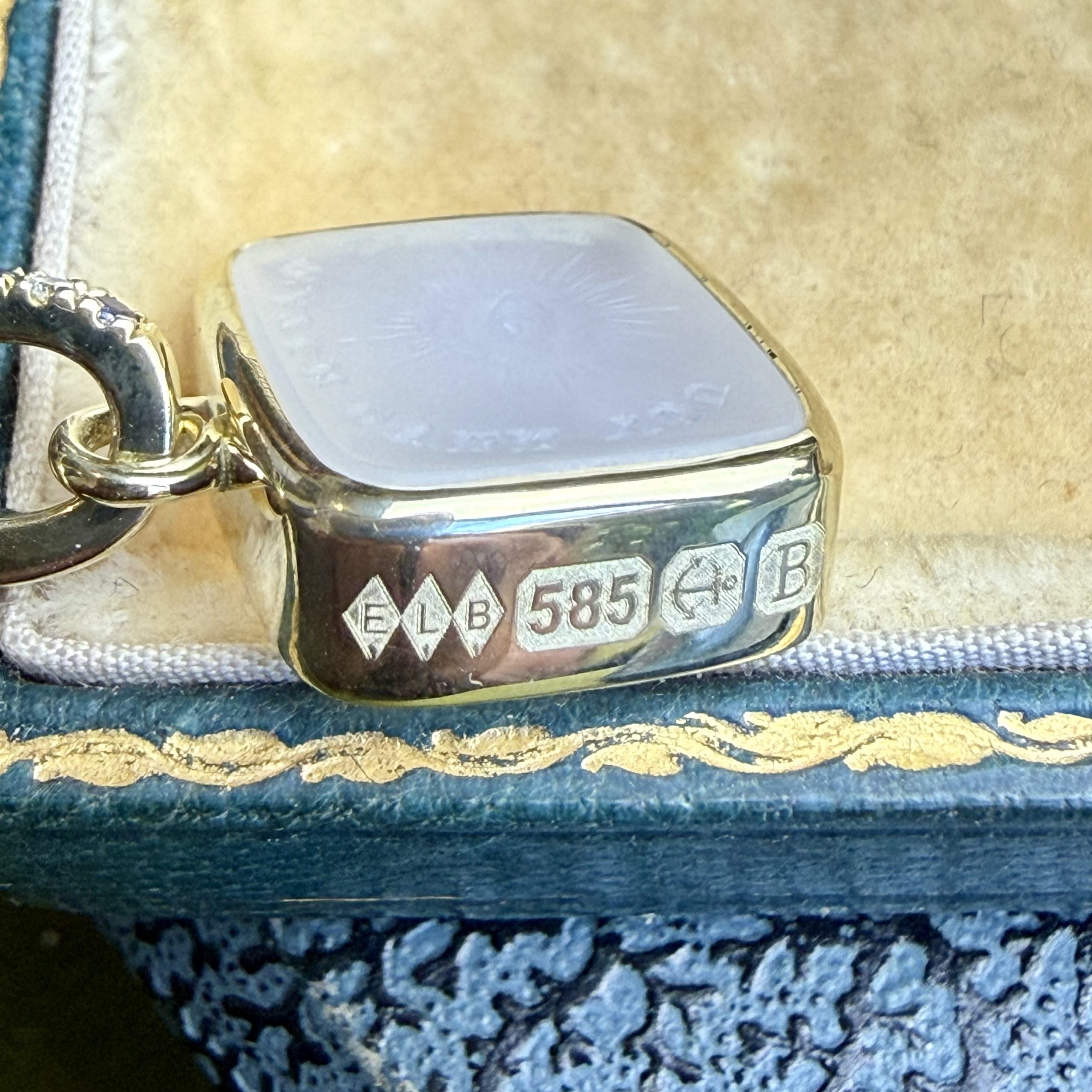 May It Watch Over You 14ct Gold Pendant - Image 3