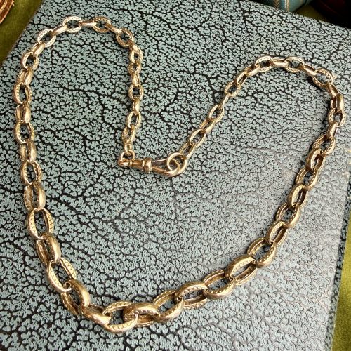 Sensational 9ct Engraved Victorian Chain