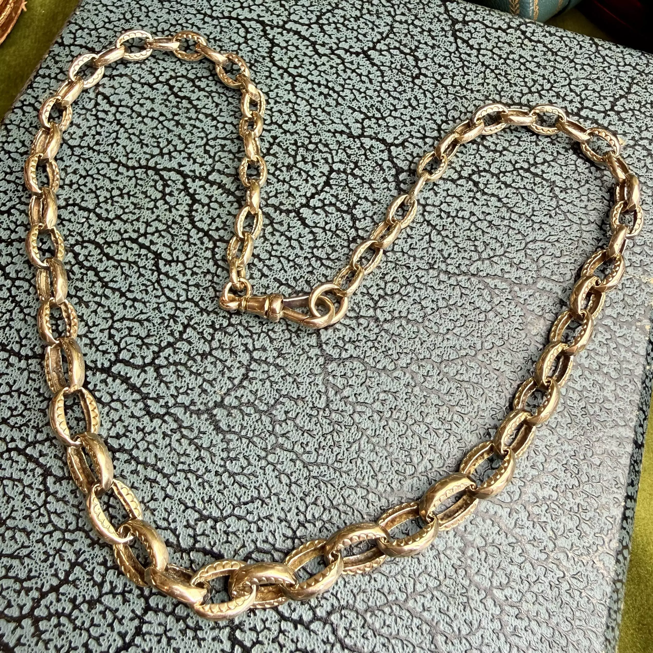 Sensational 9ct Engraved Victorian Chain