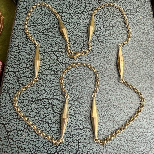 Stunning Victorian 9ct Torpedo Station Chain