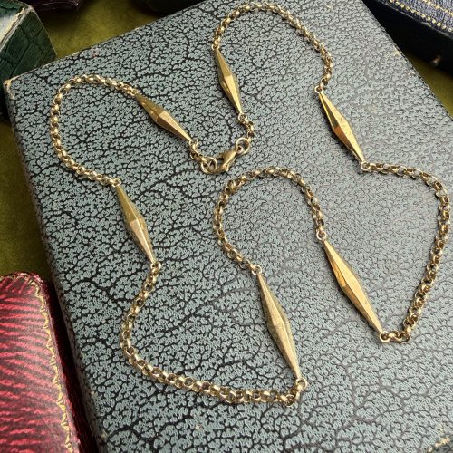 Stunning Victorian 9ct Torpedo Station Chain