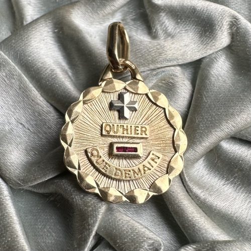 Vintage 18ct Gold & Ruby French Augis Plus Que Hier Moins Que Demain Pendant