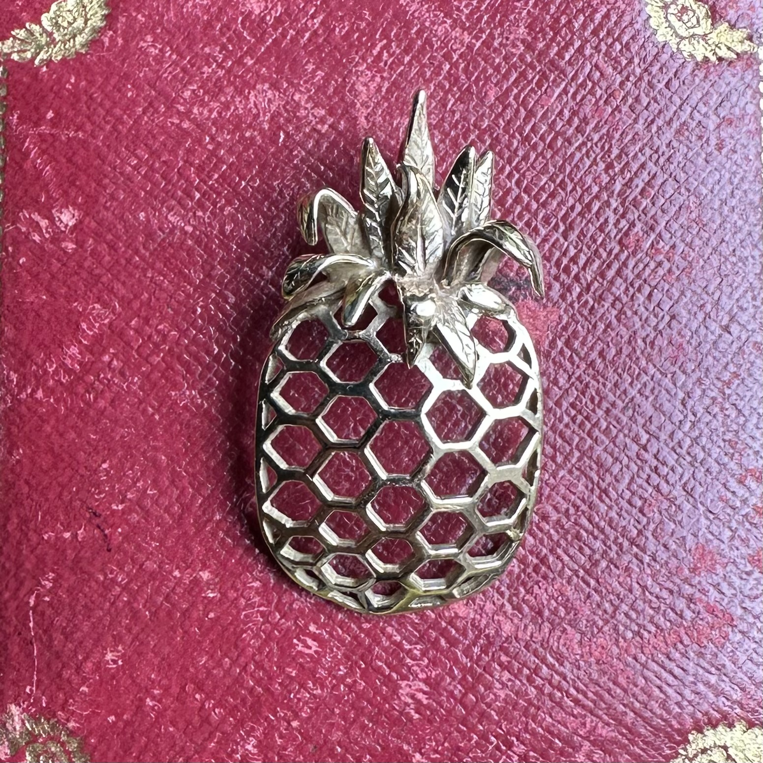 Vintage 9ct Gold Pineapple Slider Pendant