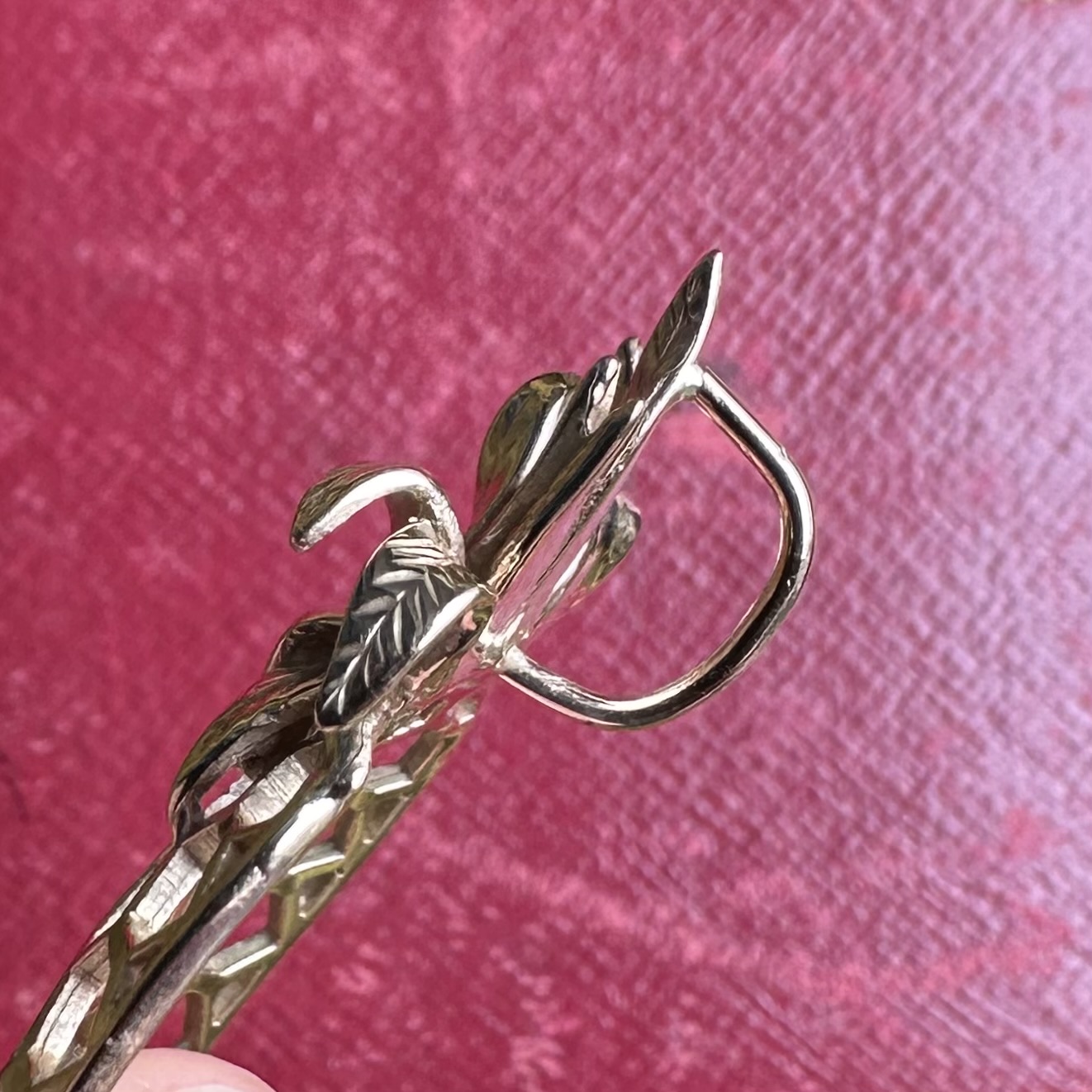 Vintage 9ct Gold Pineapple Slider Pendant - Image 8