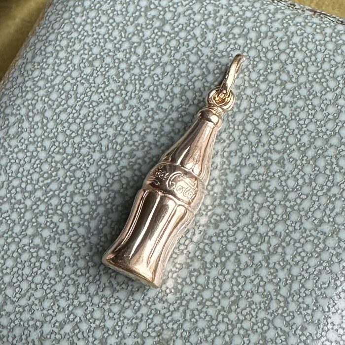 9ct Gold Coca Cola Bottle Charm - Image 4