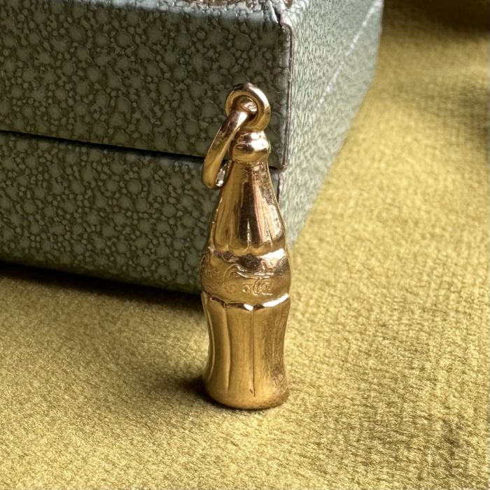 9ct Gold Coca Cola Bottle Charm - Image 5