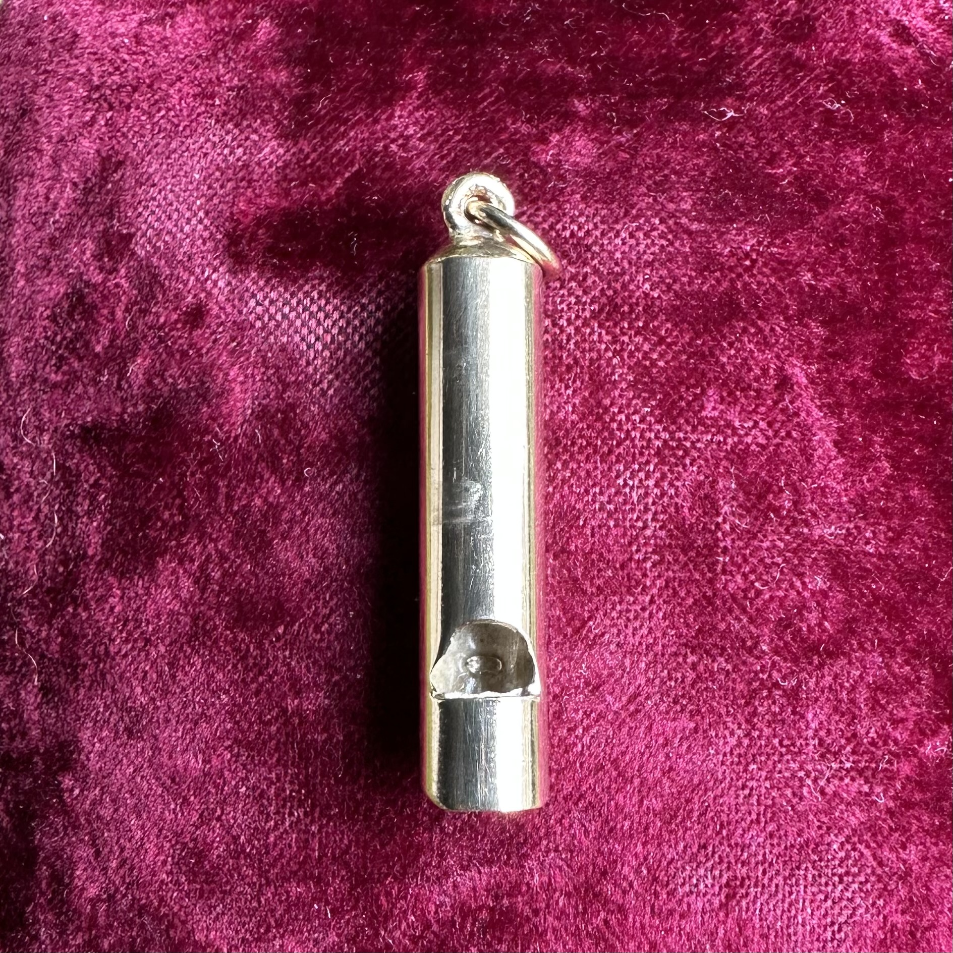Vintage 9ct Gold Whistle Pendant - Image 4