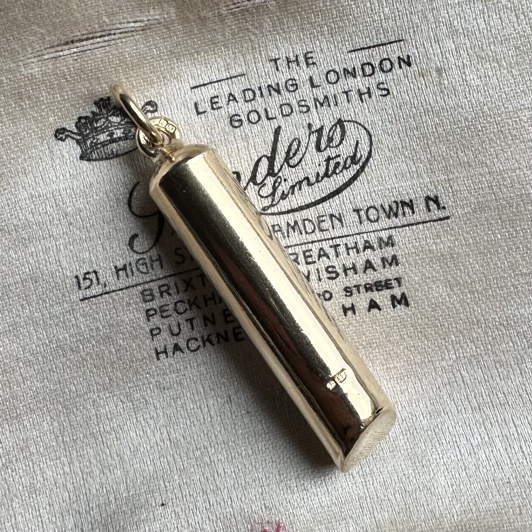 Vintage 9ct Gold Whistle Pendant - Image 3