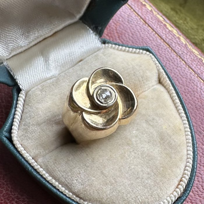 18ct Gold Rose Cut Diamond Quatrefoil Blossom Ring - Image 4