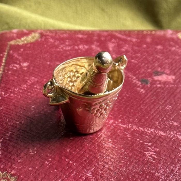 Georg Jensen Vintage 9ct Gold Champagne Bucket Charm - Image 4