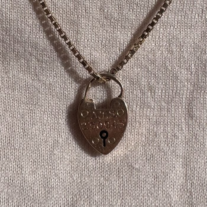 Antique 9ct Heart Padlock - Engraved For The Woman's Auxiliary Territorial Service - Image 11