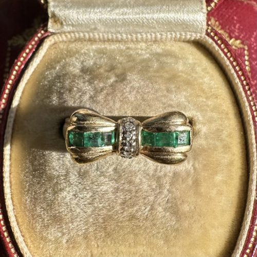 14ct Emerald & Diamond Bow Ring