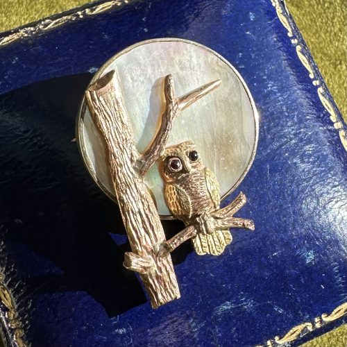 Vintage Bicolour 9ct & Mother Of Pearl Owl & Moon Brooch