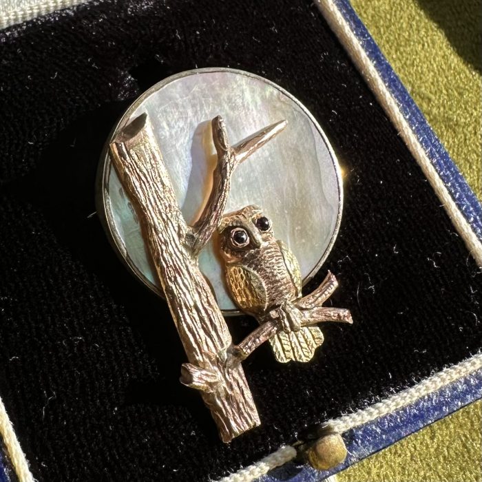 Vintage Bicolour 9ct & Mother Of Pearl Owl & Moon Brooch - Image 9