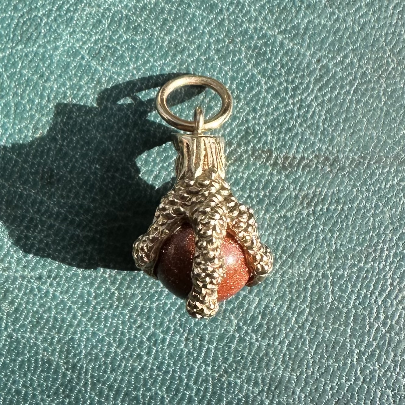 Vintage 9ct Gold & Goldstone Orb Dragon Claw Pendant