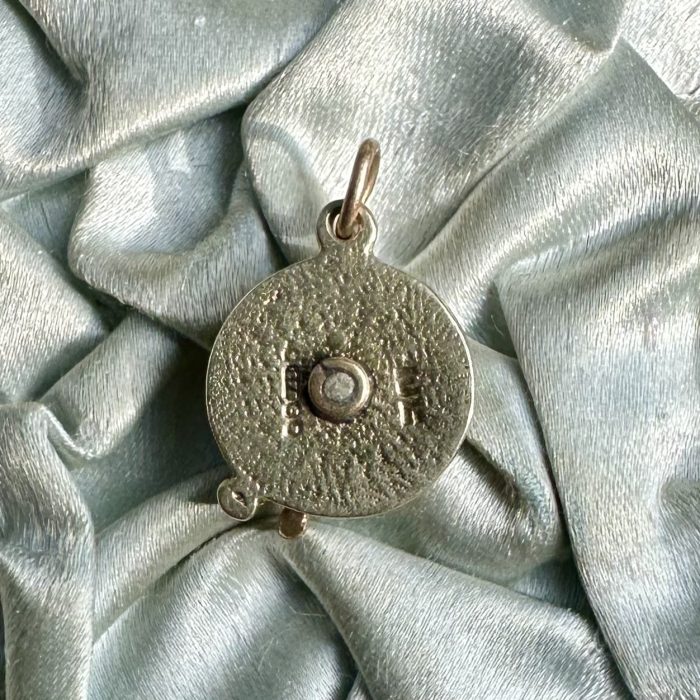 Vintage Articulated 9ct Gold & Enamel 'To Tell You I Love You' Telephone Charm - Image 5