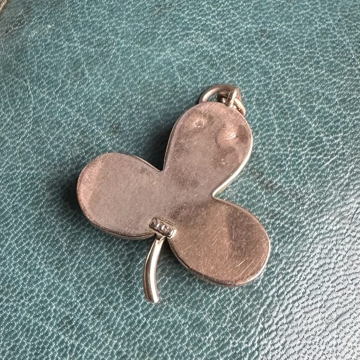 Victorian 9ct Scarab Beetle Shamrock Pendant - Image 7