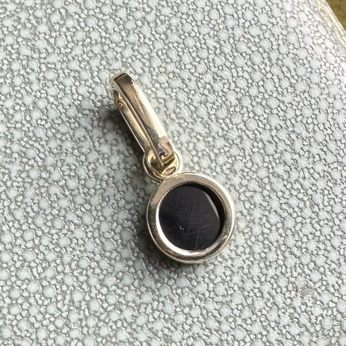 Forget Me Not Sardonyx & 14ct Gold Pendant - Image 6