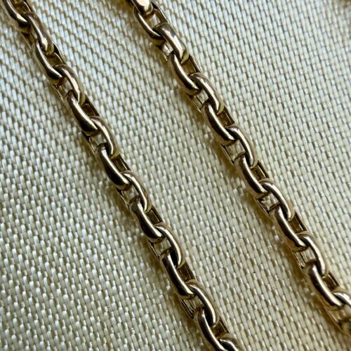 Everyday Victorian 9ct Biker Trace