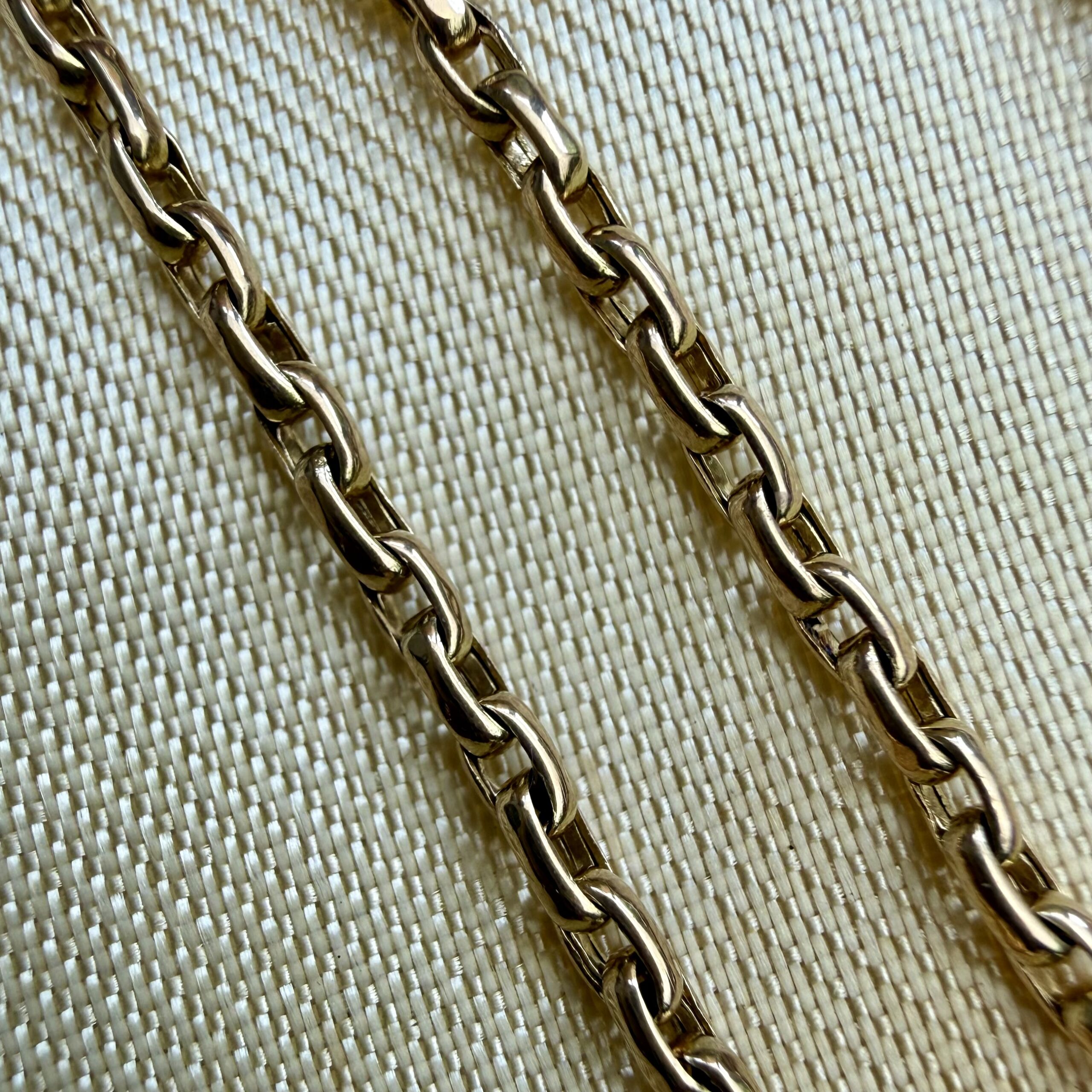Everyday Victorian 9ct Biker Trace - Image 2