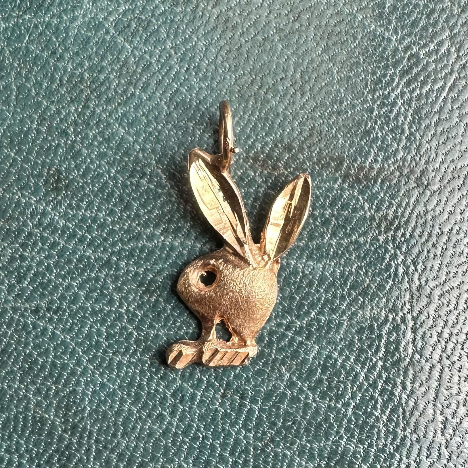 Vintage 14ct Gold Bunny Pendant