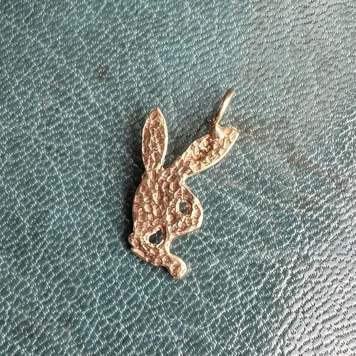 Vintage 14ct Gold Bunny Pendant - Image 6