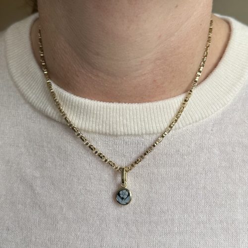 Forget Me Not Sardonyx & 14ct Gold Pendant