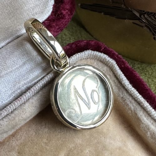 'No' 14ct Gold Pendant