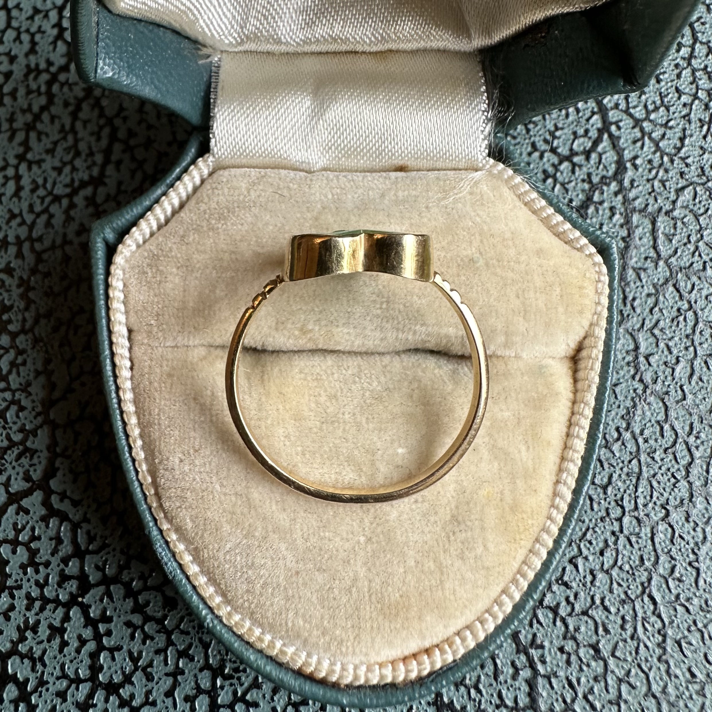 Swallow Heart Intaglio Ring - Image 5