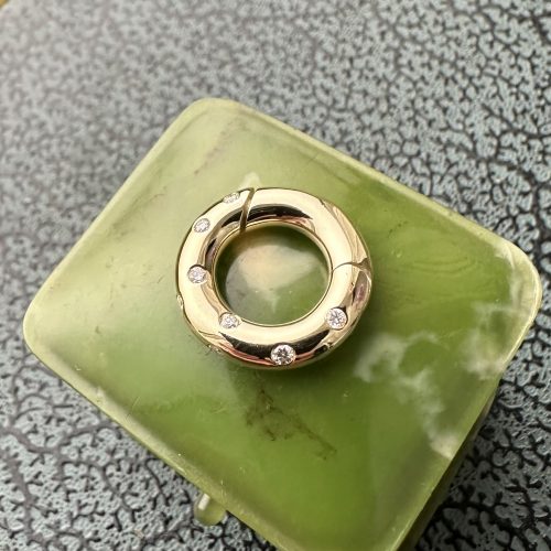 14ct Gold Diamond Donut EnaBailer